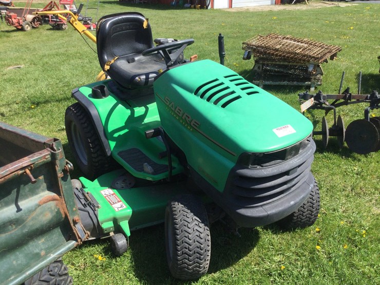 john-deere-la-image-1