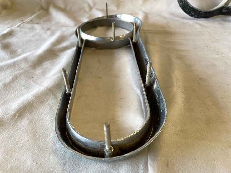 #5393-•-(2)-chevrolet-dash-bezels-(las-cruces,-nm)-image-6