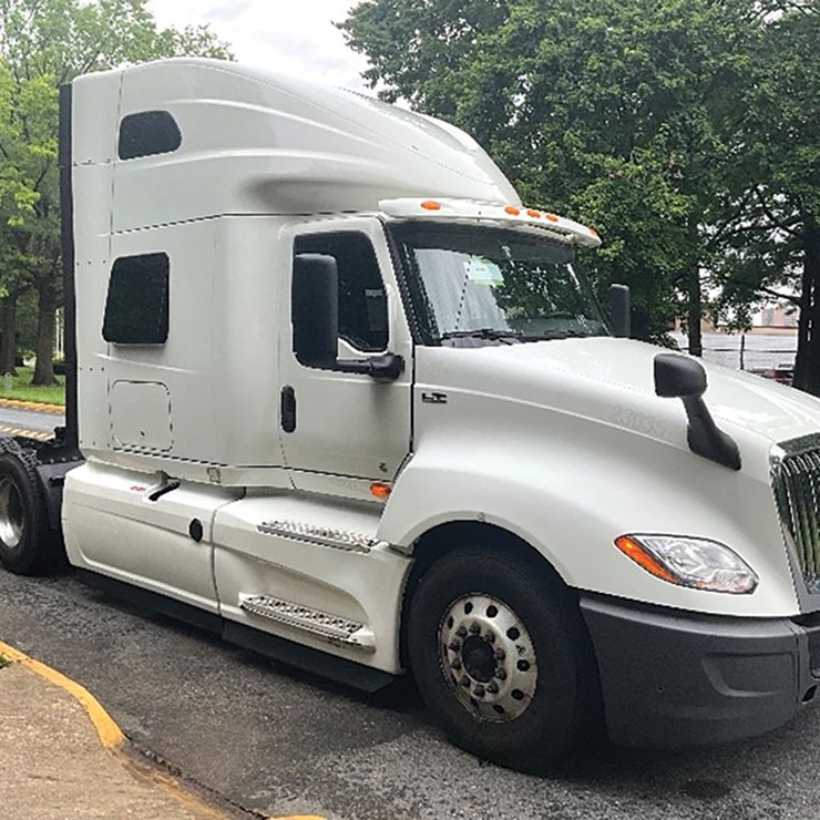 2020 INTERNATIONAL LT