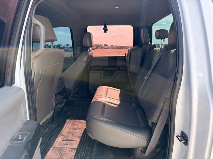 2018-ford-f350-image-8