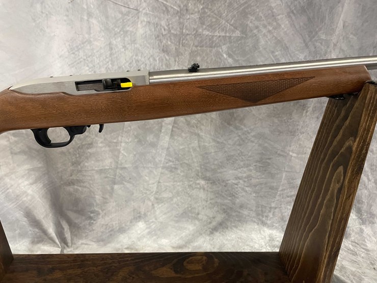 #10333-•-ruger-10-22-75th-anniversary-22-lr-semi-auto-rifle,-sn:-r75-90155-image-6