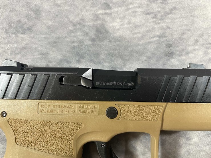 #10319-•-beretta-apx-a1-9mm-luger-pistol,-sn:-axc182204-image-11