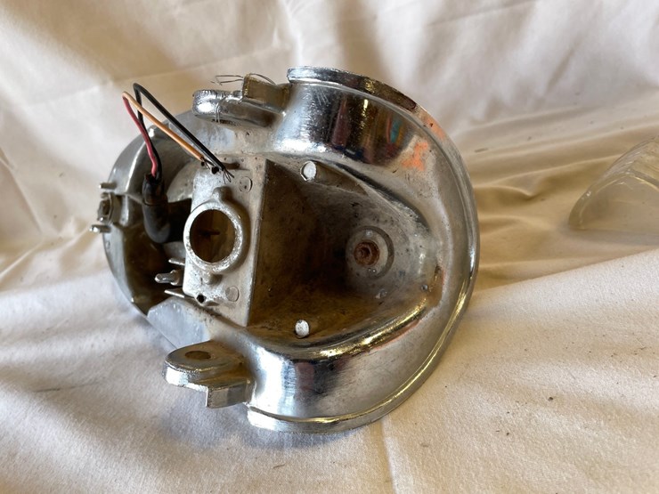 #5380-•-chevrolet-fuel-cap-door-and-tail-light-(las-cruces,-nm)-image-16