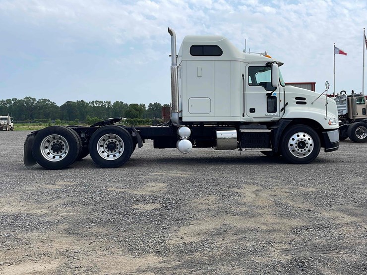 2014-mack-cxu613-image-4