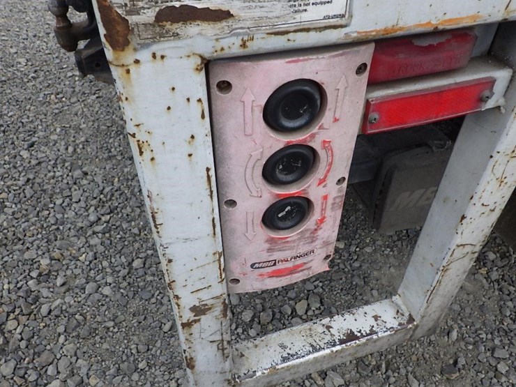 2011-ford-f550-image-10