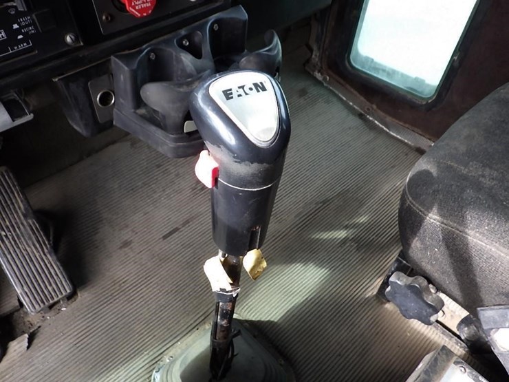 1996-kenworth-t800b-image-55
