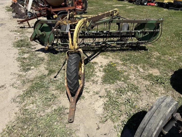 john-deere-640-image-1
