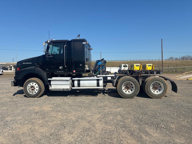2012-western-star-4900sa-image-6