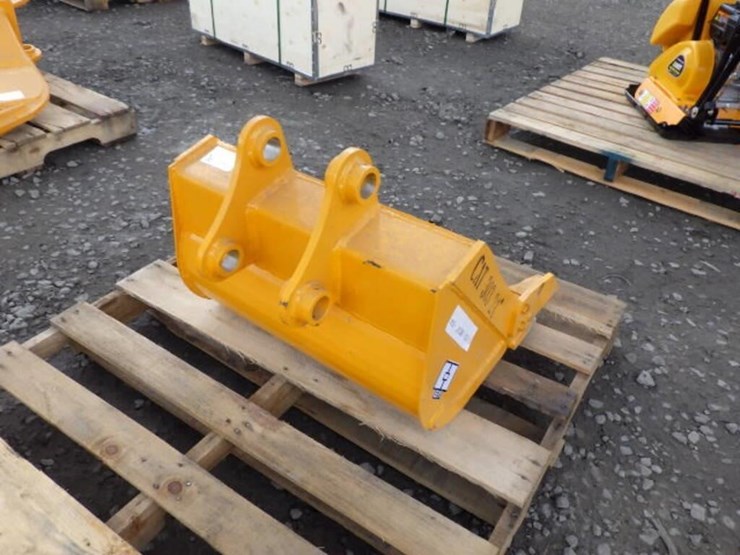 caterpillar-303-image-3