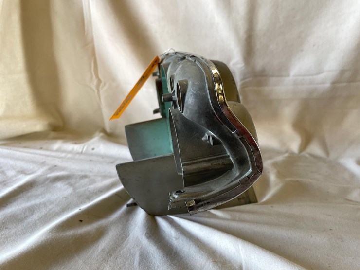 #5376-•-1957-chevrolet-bel-air-instrument-cluster-bezel-(las-cruces,-nm)-image-13
