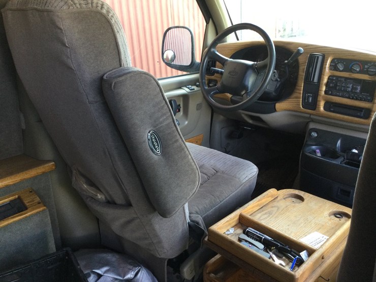 1999-chevrolet-1500-image-13