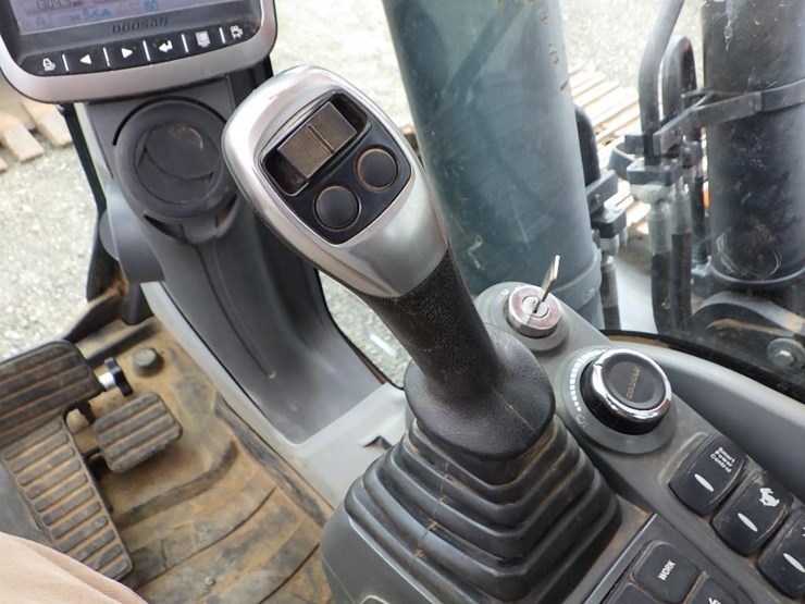 2017-doosan-dx255-lc-3-image-51
