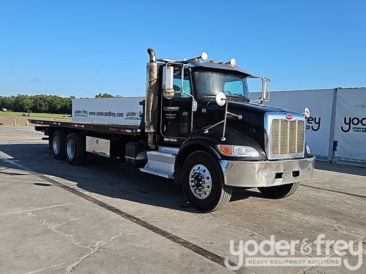 2015-peterbilt-348-image-7