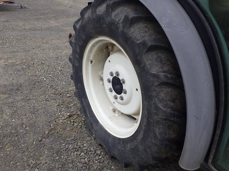 new-holland-t3040v-tractor-image-18