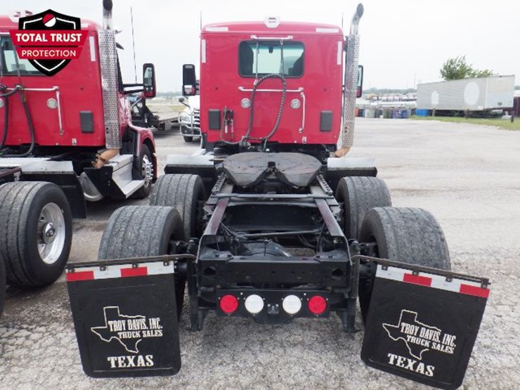 2023-kenworth-t680-image-10