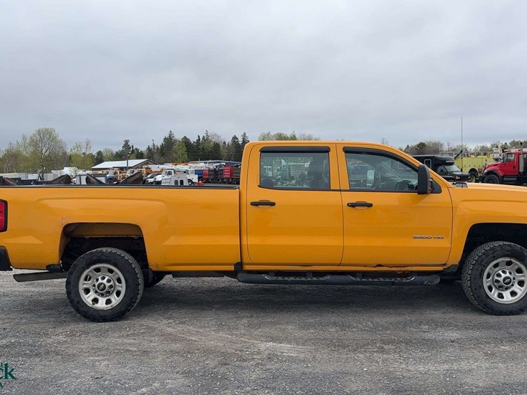 2016-chevrolet-silverado-3500hd-image-6