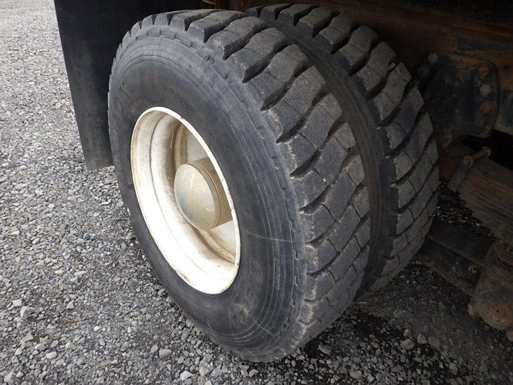 1988-ford-lt9000-image-50