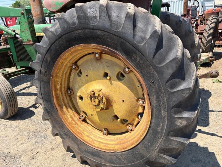 john-deere-2030-image-13