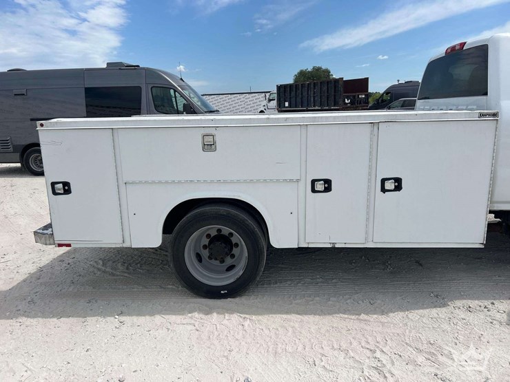 2019-chevrolet-silverado-5500hd-image-20