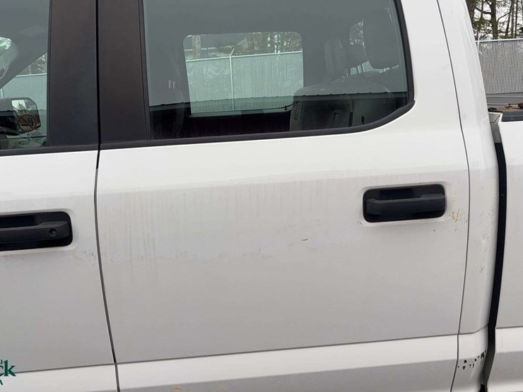 2016-ford-f150-image-23