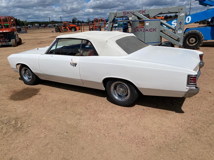 #122-•-1967-chevy-chevelle-convertible-project-car-(title-in-delay)-(nitke-yard-mosinee,-wi)-image-10