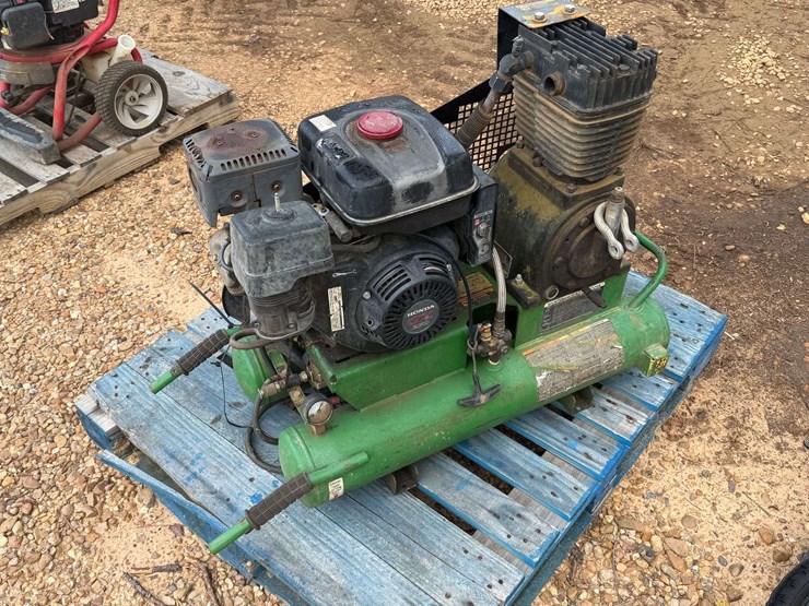 deere-ac2-8gh-image-1
