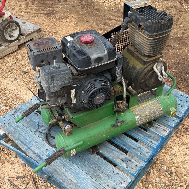 DEERE AC2-8GH