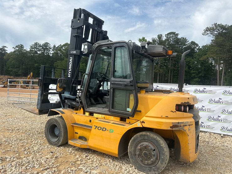 2019-hyundai-70d-9-image-2