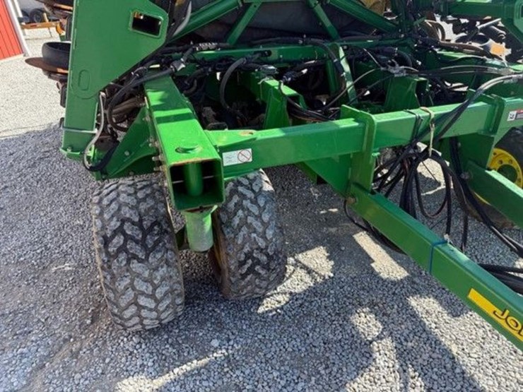 2010-john-deere-1990-image-41