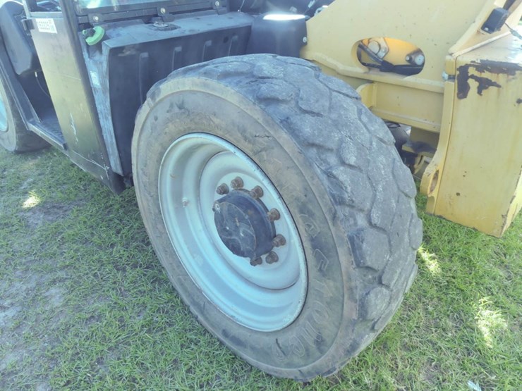 2015-caterpillar-tl642c-image-5