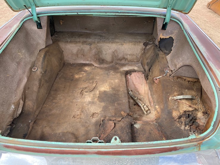 #109-•-1956-cadillac-de-ville-sedan-(title-in-delay)-(nitke-yard-mosinee,-wi)-image-27