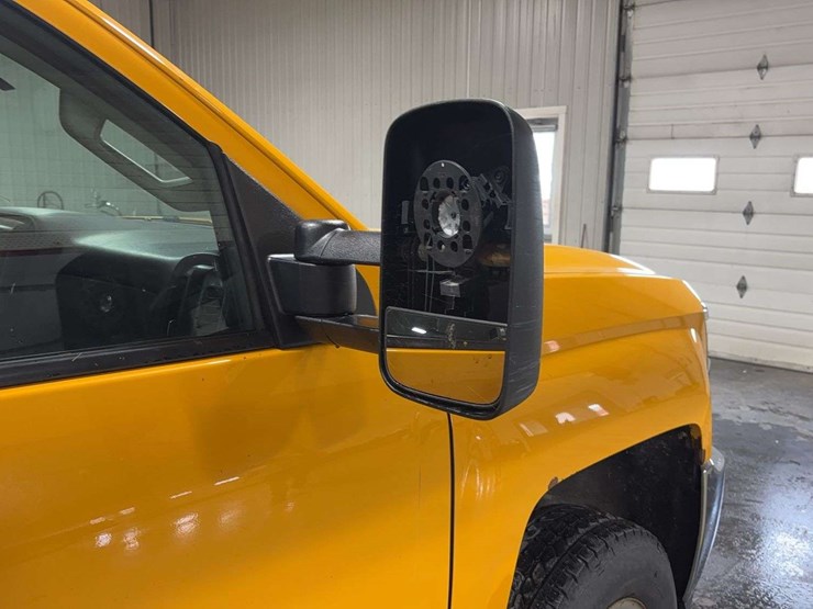 2016-chevrolet-silverado-3500hd-image-42