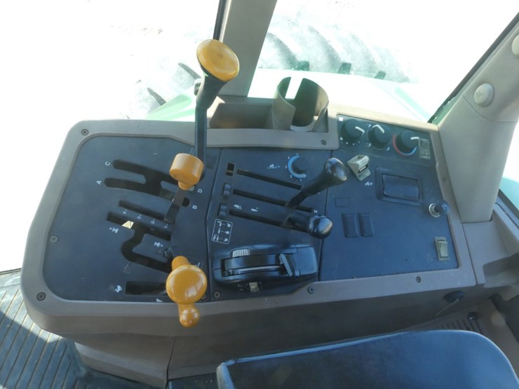 2000-john-deere-7210-image-14