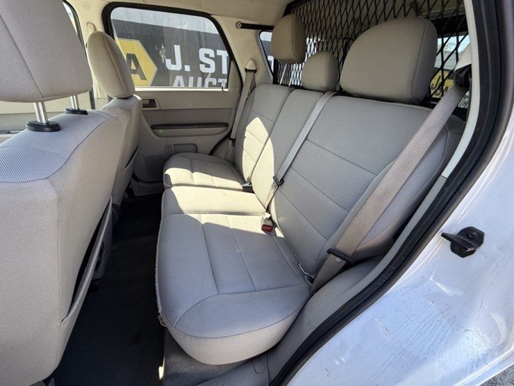 2012-ford-escape-image-21