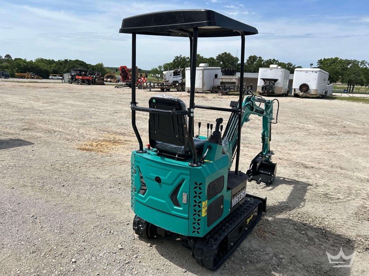 mini-excavator-image-3