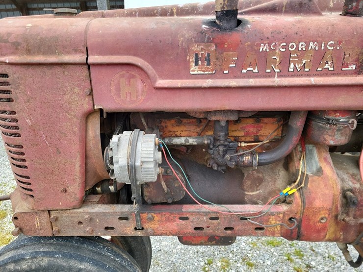 1946-farmall-h-tractor-image-11