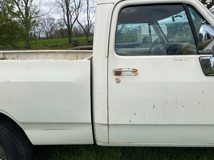 1985-dodge-150-image-13