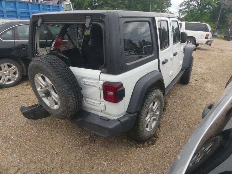 2020-jeep-wrangler-image-3