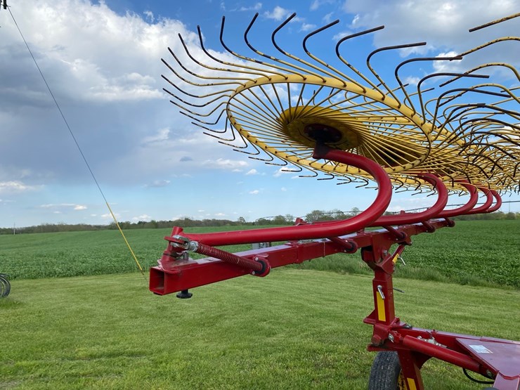 new-holland-pro-rake-image-13
