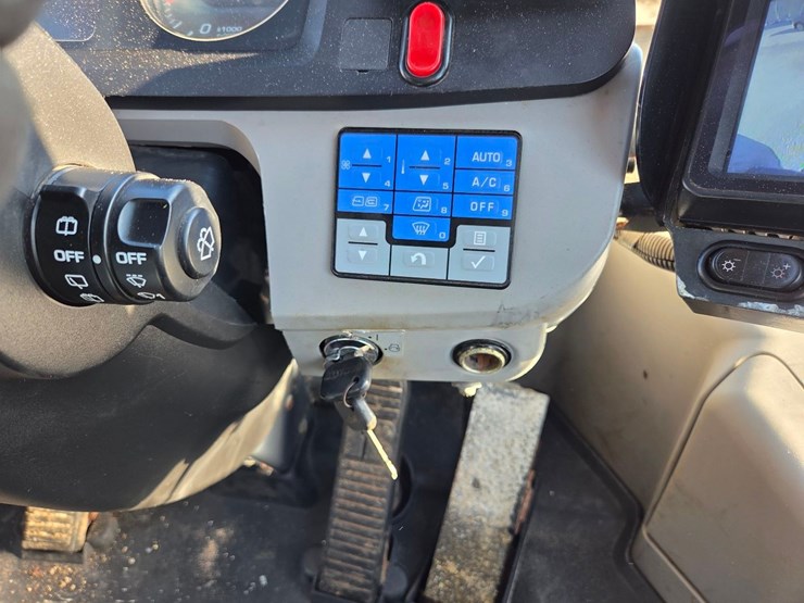 2018-komatsu-wa380-image-37