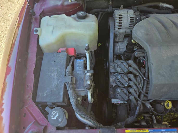 2003-pontiac-bonneville-sle-car-image-39