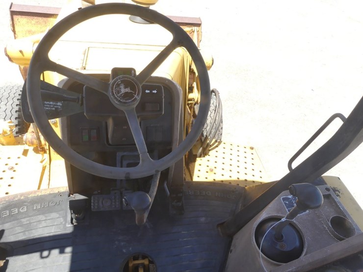 john-deere-310d-image-17