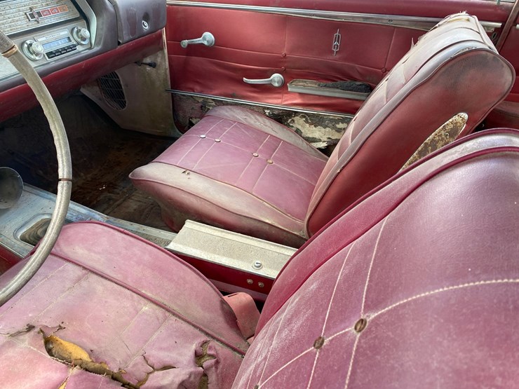 #121-•-1965-oldsmobile-442-(no-title)-(nitke-yard-mosinee,-wi)-image-38