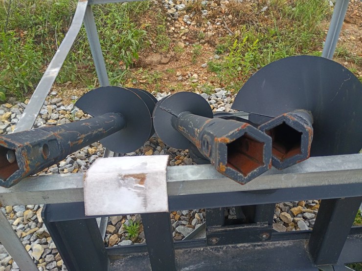 #24723-•-landhonor-auger-and-bits-skid-steer-attachment-image-8