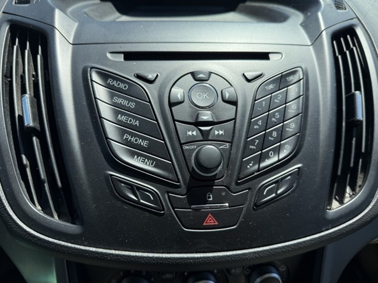 2013-ford-escape-image-28