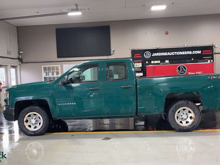 2018-chevrolet-silverado-1500-image-2
