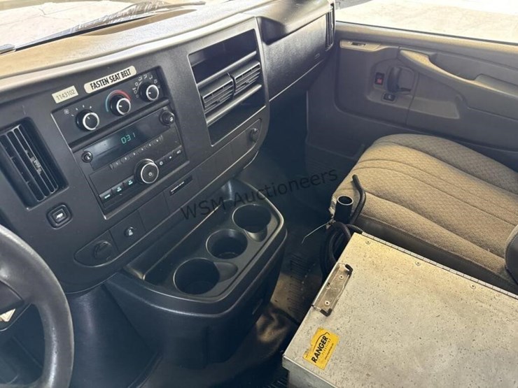 2014-chevrolet-express-1500-image-22