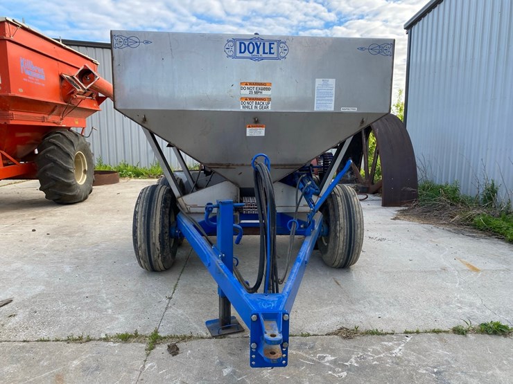 doyle-fertilizer-spreader-image-2
