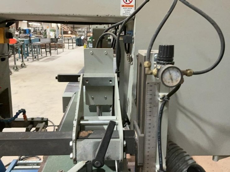 #185-•-2015-kentwood-hbr-300-horizontal-resaw-image-57