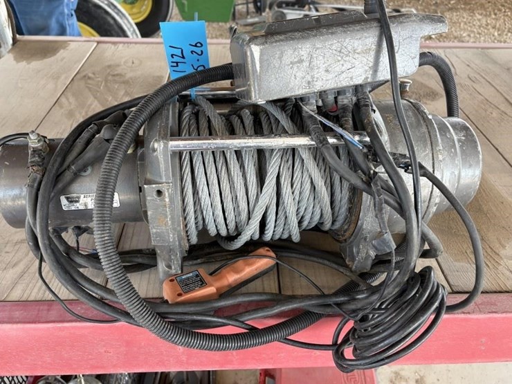 sl---warn-heavy-duty-winch-image-2